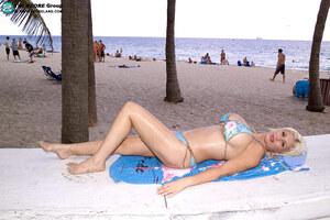 Original 1600 px/ 1067 px