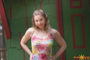 Original 980 px/ 653 px