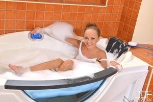 Original 2000 px/ 1335 px