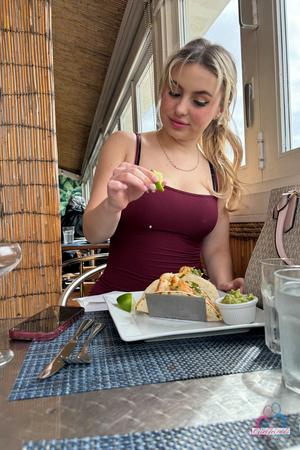 Original 2000 px/ 3000 px