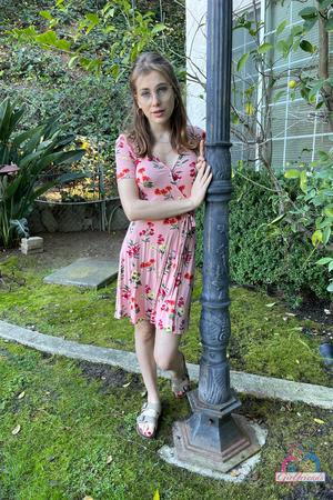 #ATKGirlfriends - Fiona Sprouts