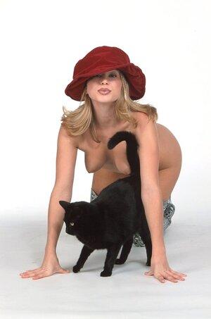 Original 497 px/ 750 px