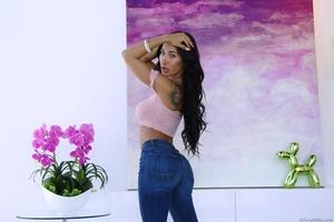 Original 1920 px/ 1279 px