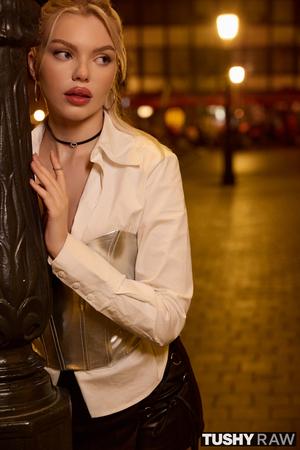 Original 2000 px/ 2999 px