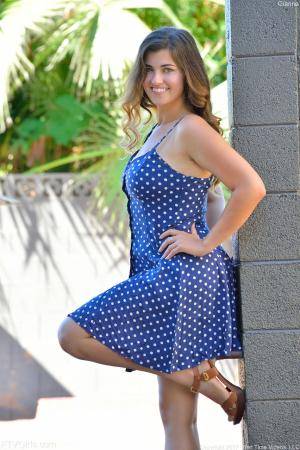 Original 852 px/ 1280 px