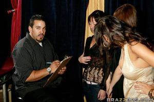 Original 900 px/ 599 px