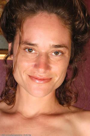 Original 680 px/ 1024 px