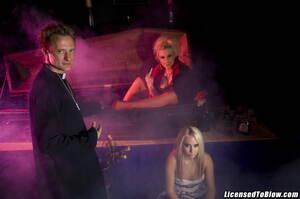 Original 2000 px/ 1328 px