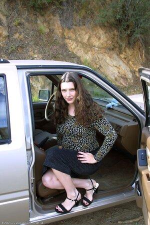 Original 682 px/ 1024 px