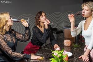 Original 3000 px/ 2000 px