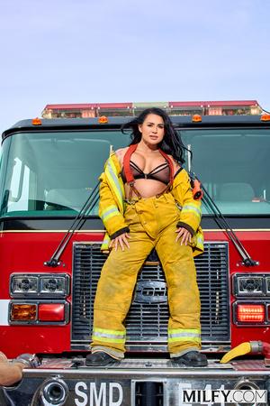 Original 2000 px/ 2999 px