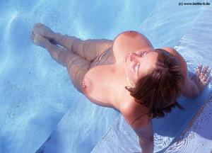 Original 610 px/ 439 px