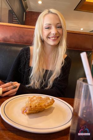 Original 2000 px/ 3000 px