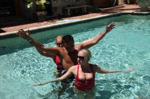 Original 2495 px/ 1663 px