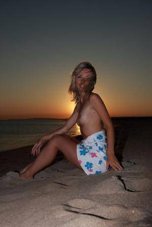 Original 854 px/ 1280 px