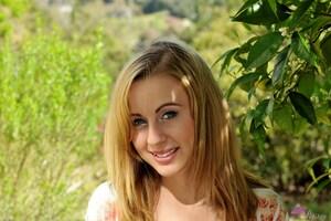 Original 3000 px/ 1996 px