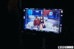 Original 2999 px/ 2000 px