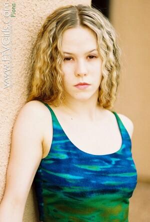 Original 736 px/ 1090 px