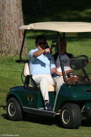 Original 853 px/ 1280 px