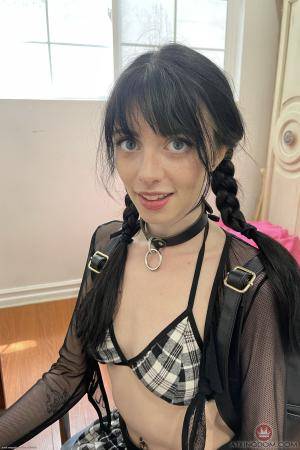 Original 2000 px/ 3000 px