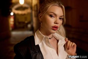 Original 2999 px/ 2000 px