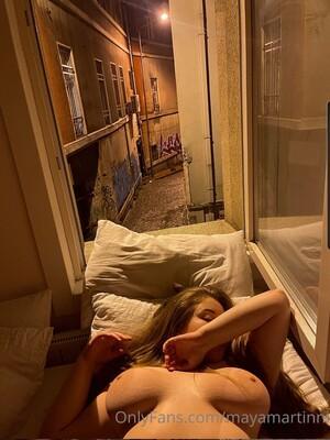 Original 1076 px/ 1434 px