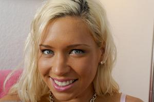 Original 1600 px/ 1064 px