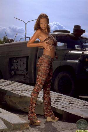 Original 683 px/ 1024 px