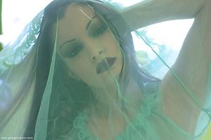 Original 1600 px/ 1062 px