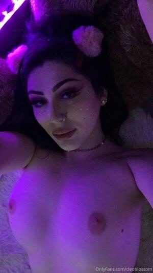 Original 828 px/ 1472 px