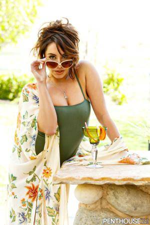 Original 1066 px/ 1600 px