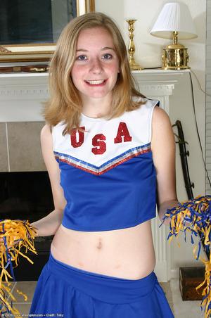 Original 680 px/ 1024 px