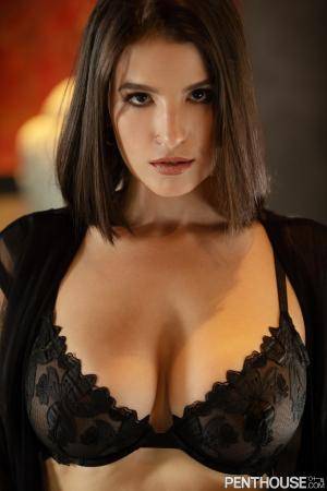 Original 2132 px/ 3200 px