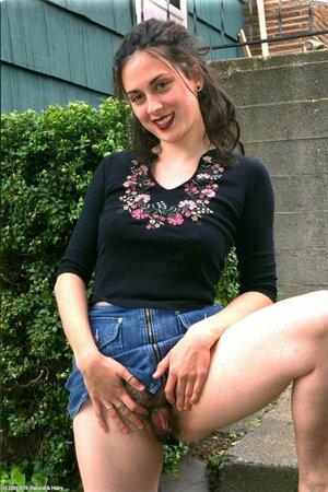 Original 683 px/ 1024 px