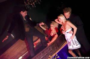 Original 2000 px/ 1328 px