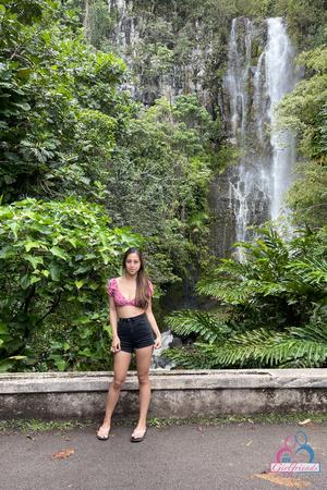 Original 2000 px/ 3000 px