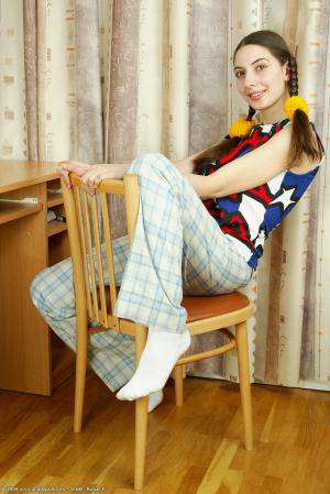 Original 684 px/ 1024 px