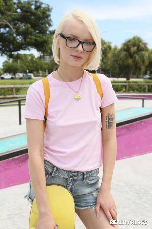 Original 2000 px/ 3000 px