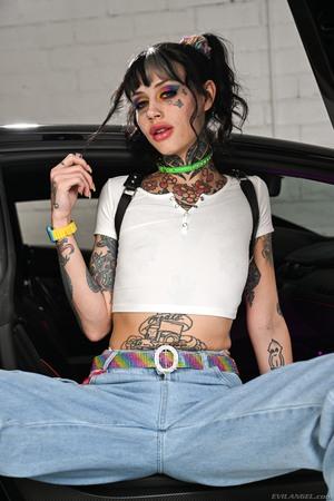 Original 1280 px/ 1920 px