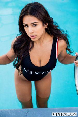 Original 2000 px/ 3000 px