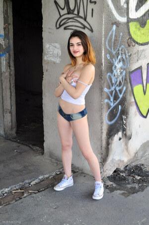 Original 2001 px/ 3012 px