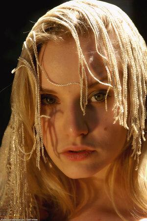 Original 1021 px/ 1536 px