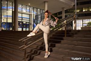 Original 2998 px/ 2000 px