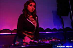 Original 1902 px/ 1269 px