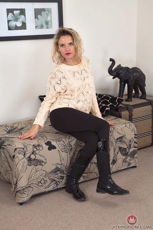 #ATKHairy Regina (Reg007) Set 329981