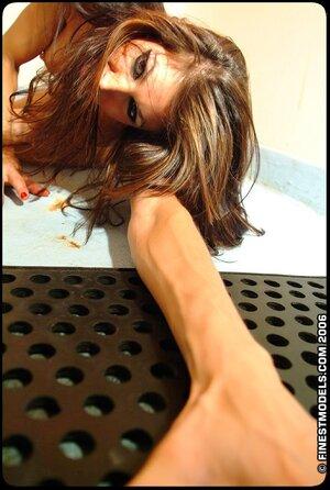 Original 689 px/ 1024 px