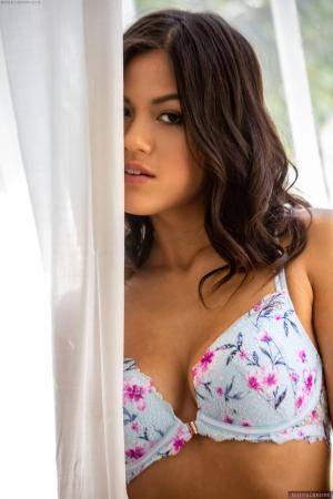 Original 2000 px/ 3000 px