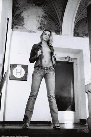 Original 1023 px/ 1536 px