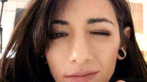 Original 1400 px/ 788 px