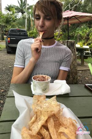 Original 2000 px/ 3000 px